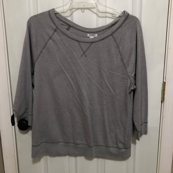 Old Navy Tops - Old Navy crew sweatshirt Old Navy Tops - Old Navy crew sweatshirt